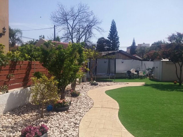 גינה פרטית שהוקמה בבית צמוד קרקע