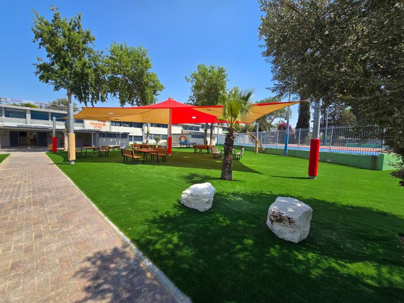גינון בבית ספר תיכון לוד רשת עתיד גינון בבית ספר תיכון לוד רשת עתיד