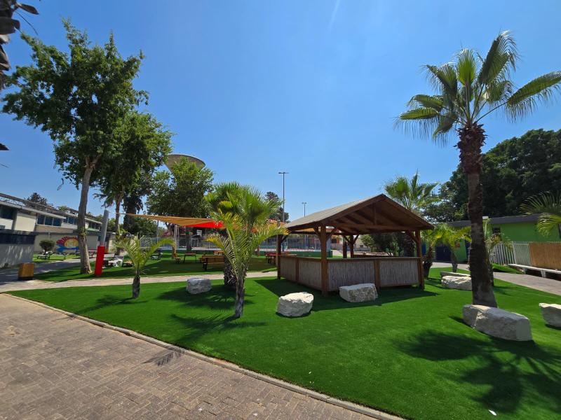 גינון בבית ספר תיכון לוד רשת עתיד גינון בבית ספר תיכון לוד רשת עתיד